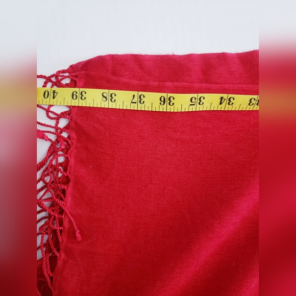 Generation .yes" Cashmere Scarf  Shawl Red Large - Picture 4 of 5